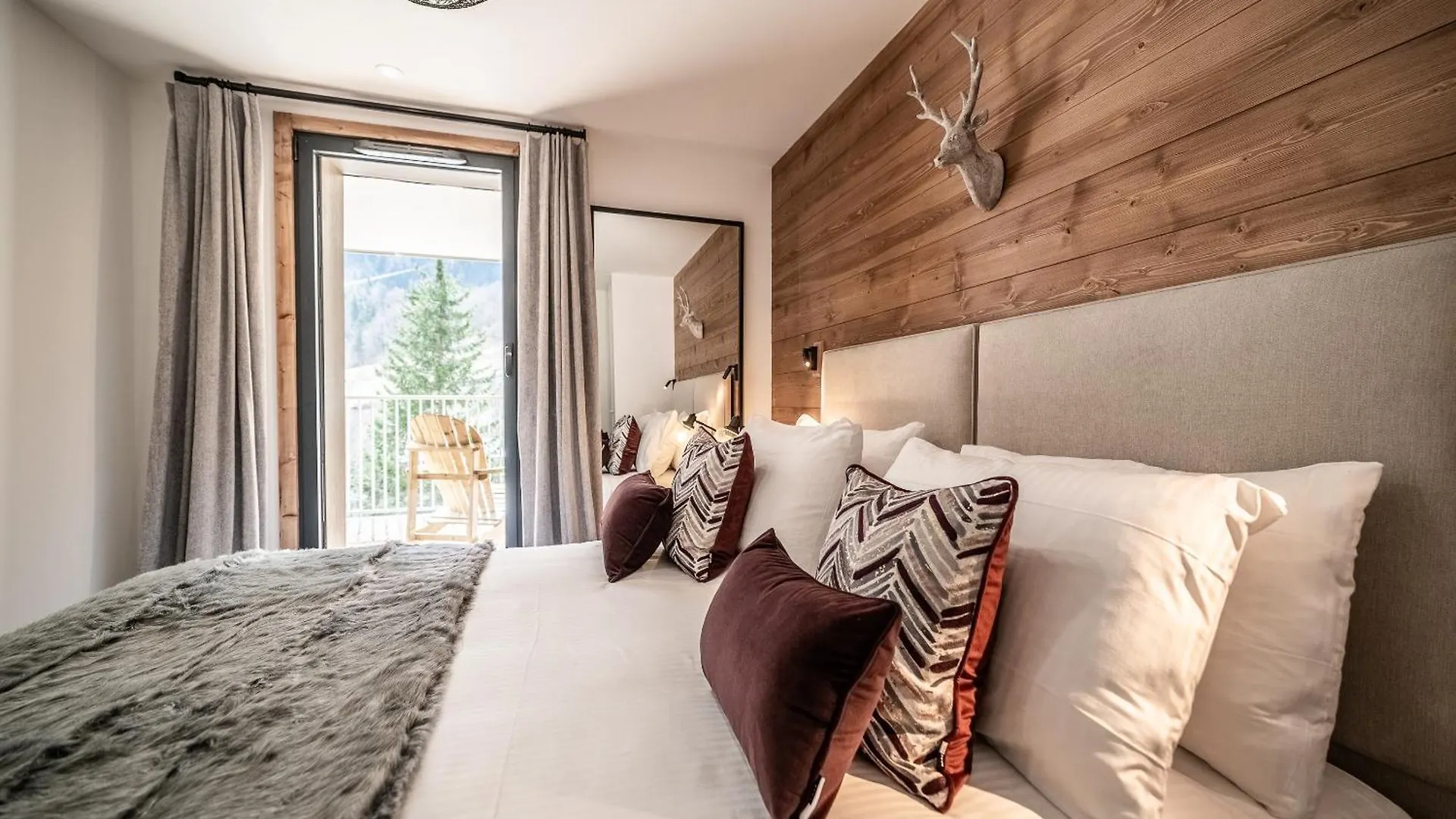 Apartment Aubretia, Les Houches - By Emerald Stay