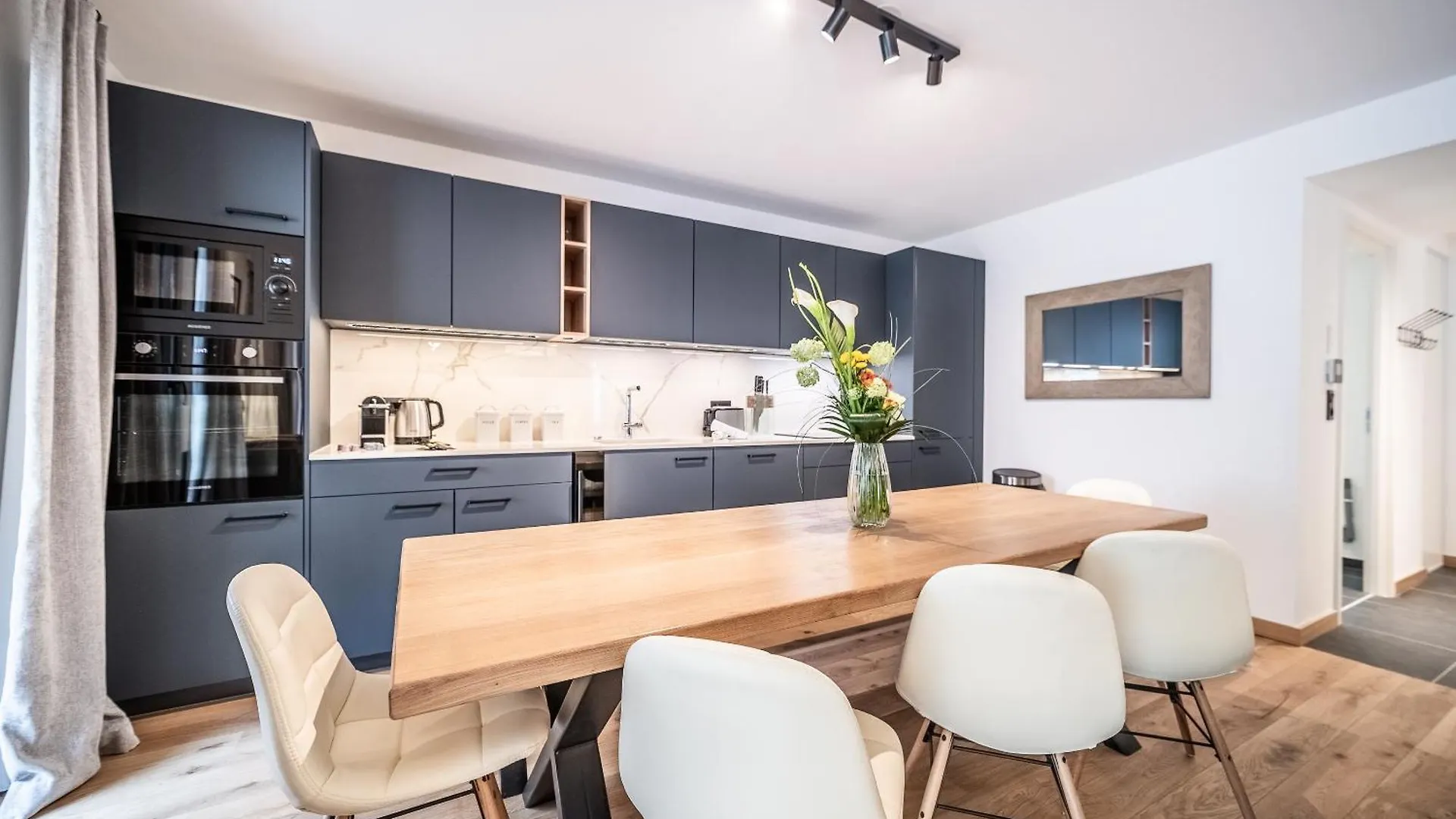 Apartment Aubretia, Les Houches - By Emerald Stay France
