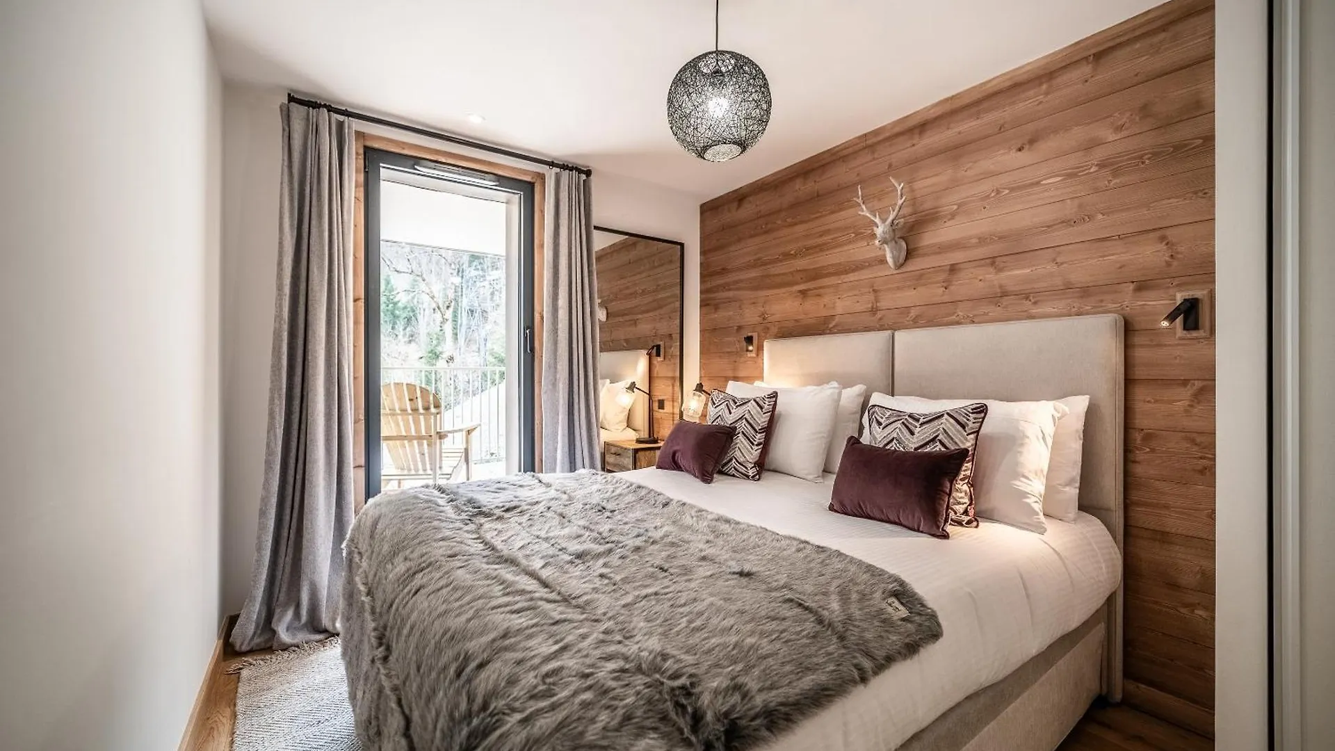 Apartment Aubretia, Les Houches - By Emerald Stay